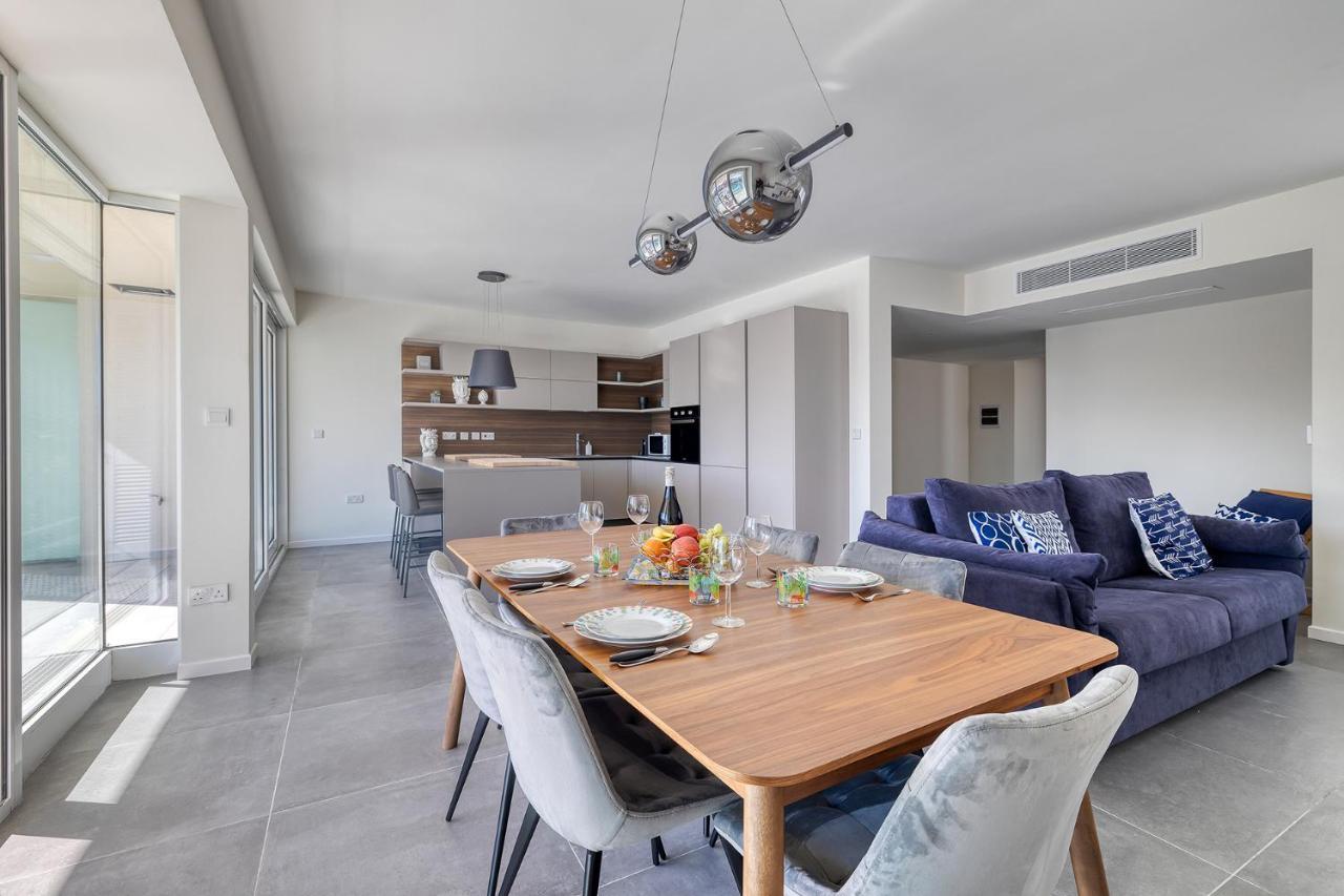 Stunning 3Br Apartment With Marina Views Ta Xbiex 외부 사진